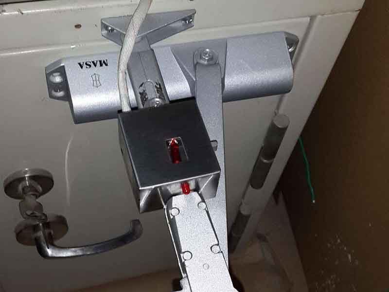 德陽閉門器安裝的兩個簡單方式，平行安裝和上門框安裝